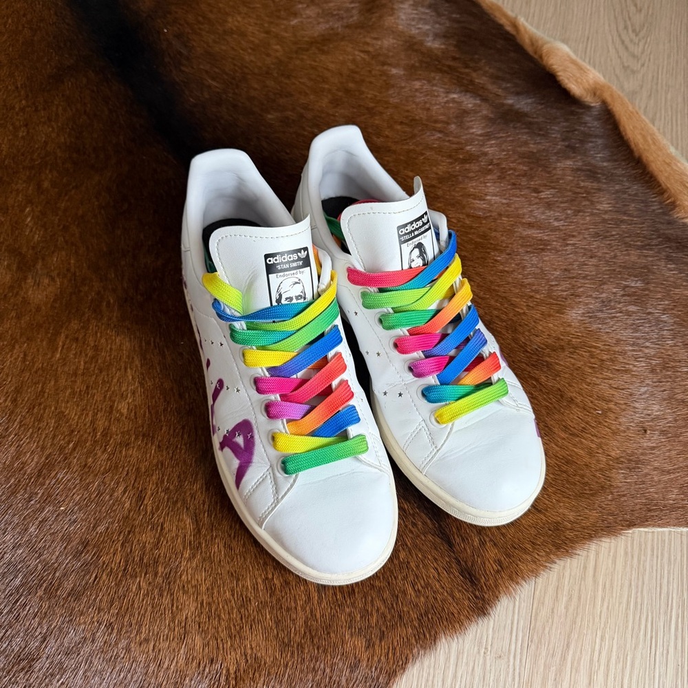 LIKE NEW Adidas x Stella McCartney Stan Smith Sneakers | Rainbow Laces | Women’s